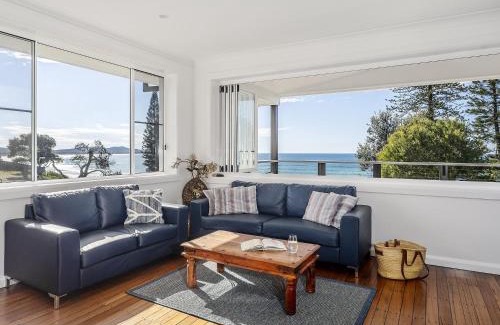 Brooms Head Maison | Aqua Vista - Beach front location