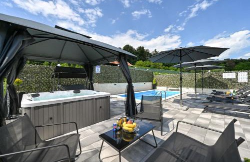 Krapina-Zagorje Maison | AquaHaven With Private Pool And Wellness - Happy Rentals