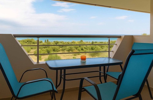 Pefkochori Appartement | Aquamare Studios - Seaview Suite & Pool Oasis