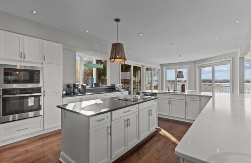 South End Maison | Aquarium #159 - Soundfront Home on Wrightsville Beach w/ Private Dock!