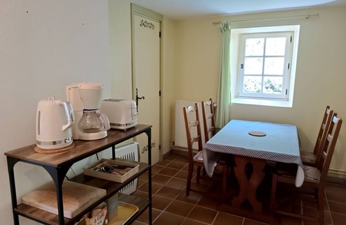 Gravieres Cottage | AquaTerraSilva : Gîte Tilleul au bord du Chassezac