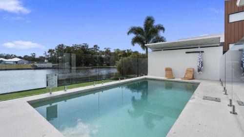 Banksia Beach Maison | Aquila - Majesty and Elegance