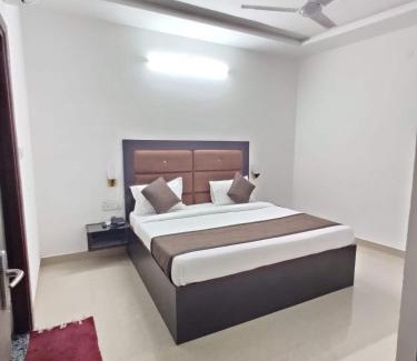 Shikohabad Maison | Aradhaya Guesthouse