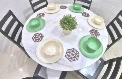 Kampung Ayer Meleleh Maison | Arang Homestay14pax 4room(BBQ)(Kbox)Near to Beach