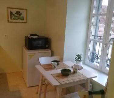 Arbois Appartement | Arbois, joli petit appartement plein centre