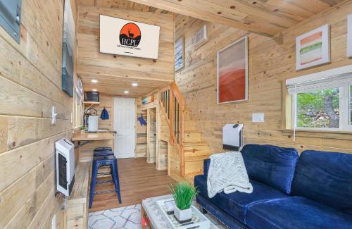 Dripping Springs Maison | Arbor House of Dripping Springs - Serenity Hollow