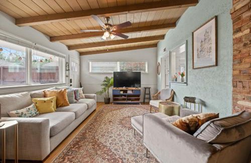 Dallas Maison | Arboretum Retreat