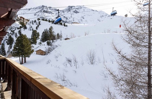 Arc-1950 Appartement | Arc 1950: Spacious for 10, ski-in/ski-out, pools & spa