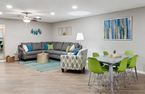 Scottsdale Estates Ten Maison | Arcade | Hot Tub | Great for Groups! Old Town 3 mi