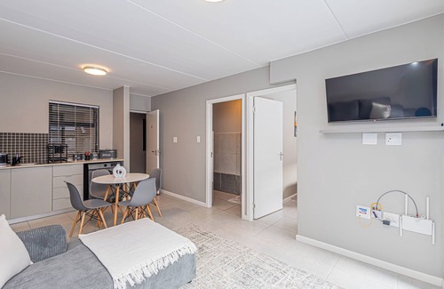 Mykonos Appartement | Arch House Langebaan – Modern Stay Near Beach & Club Mykonos