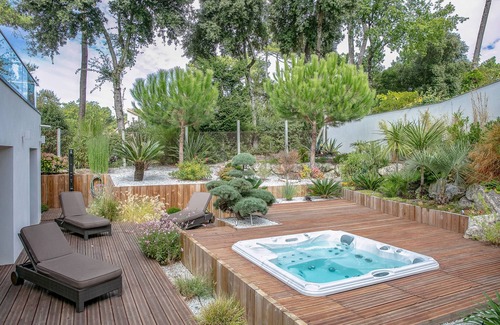 Saint-Georges-de-Didonne Villa | Villa d'Architecte avec SPA, à 5 minutes de la plage !