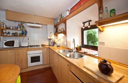 Ulgueira Cottage | Architecte / artiste converti ferme du 17e siècle en site du patrimoine mondial