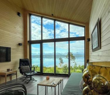 Molde Maison | Architect-Designed Cabin With View In Molde