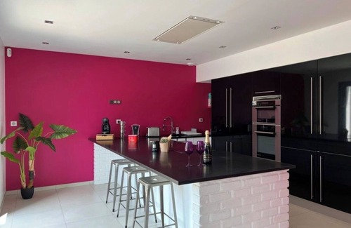 Saintes Villa | Villa d'architecte avec piscine chauffée proche de la Charente et plages 4 pers