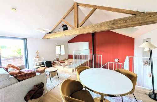 Monnieres Maison | Architect loft with private Jacuzzi - Home cinema - large hammock