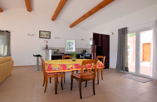 Cadenet Maison | Architect's house with panoramic views of Lubéron and Ste Victoire
