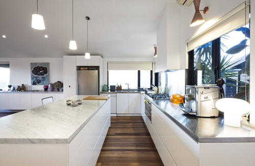 St. Kilda East Maison | Architectural Apartment, in the heart of St Kilda East close to Melbourne CBD.