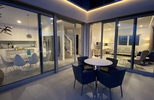 Cipressa Villa | Architecturally designed luxury Villa - Casa del Cielo