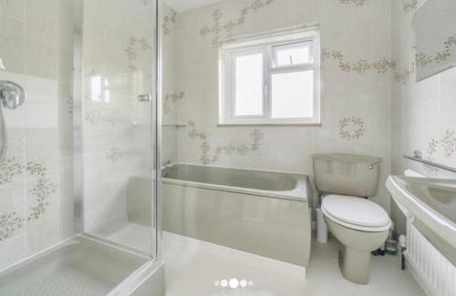 Lingfield Maison | Archtrees House - Family home in Surrey village