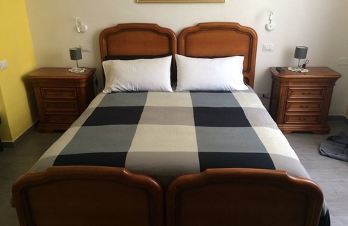 Passignano sul Trasimeno Lit Et Petit-Déjeuner | Arco Charming B & B - Chambre Jaune