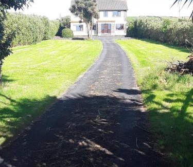 Ventry Maison | Ard Na Mara Ballymore, Dingle 4 bedroom house