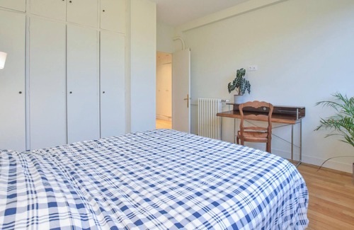 Lisieux Appartement | Are you dreaming of a relaxing vacation with cultural experiences and activities in nature? Then thi