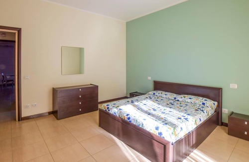 Locri Appartement | Are you dreaming of a relaxing vacation close to the sandy beach? Then this vacation apartment with