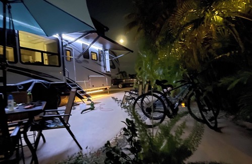 Cutthroat Harbor Estates Location De VR | Areca Palms Cudjoe Key, Florida nRV Concrete Pad only Rental RV’s are PROHIBITED