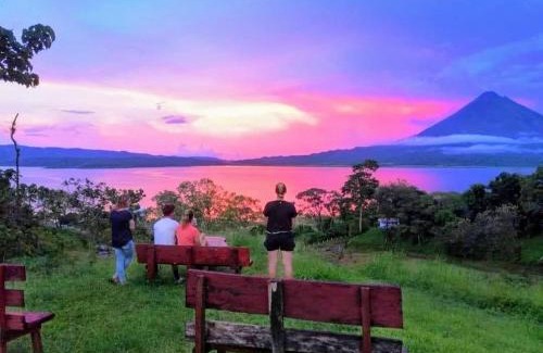 El Castillo Cabine | Arenal Base Camp