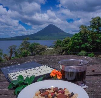El Castillo Cabine | Arenal Base Camp