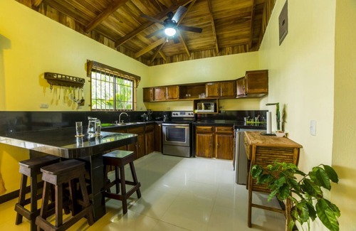 La Fortuna Maison | Arenal ginger home. La atmósfera perfecta para ese merecido descanso.