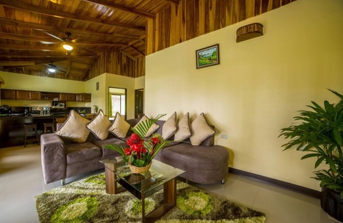 La Fortuna Maison | Arenal ginger home. La atmósfera perfecta para ese merecido descanso.