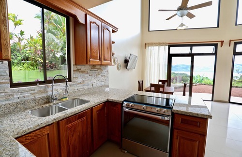 Nuevo Arenal Maison | Arenal Lakeview Villas