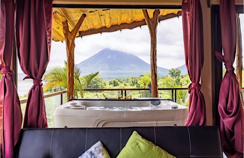 El Fosforo Maison | Arenal volcano & Lake front House Las Pavas.