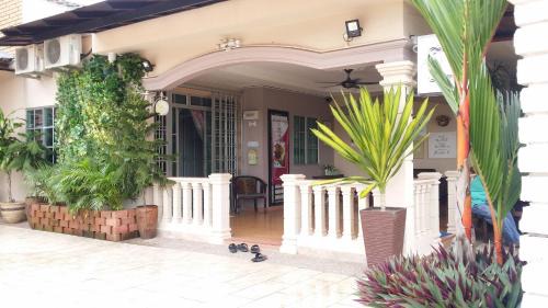 Taman Universiti Maison | Arfaan Guest House