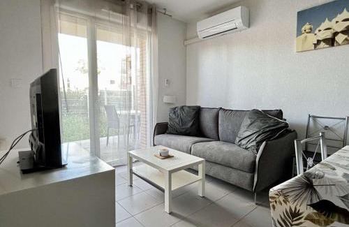 Saint-Aubin-le-Monial Appartement | Argelès sur mer - Appartement deux pièces - AR920-006