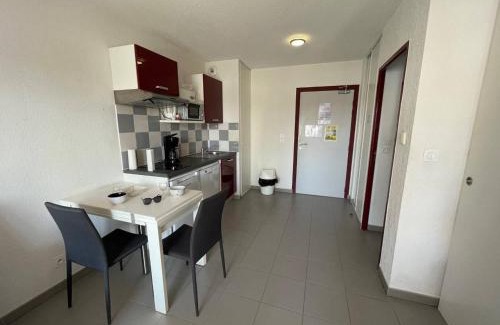 Saint-Aubin-le-Monial Appartement | Argelès sur mer - Appartement deux pièces - AR920-006