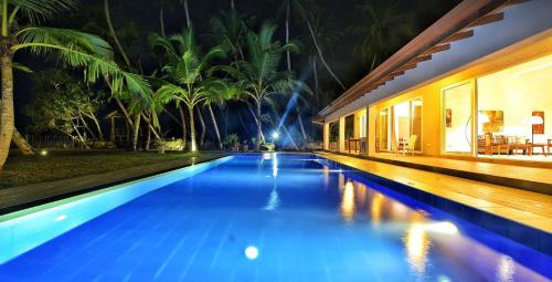 Kahandamodara Maison | Arhimser Villa-superb 4 bedroom beachfront BB for 8 in Ranna, Tangalle, pool, 7 night stays free pick up, serviced, taxes included