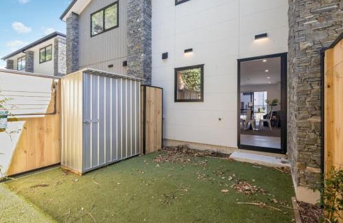 Lower Hutt Maison | Ariki Delight 2BR Wellington Sanctuary
