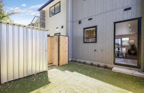 Lower Hutt Maison | Ariki Shire A Wellington Fantasy
