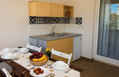 Olympiada Appartement | Aristotelia Gi Ikies - Cozy Pool & Sunny Getaway