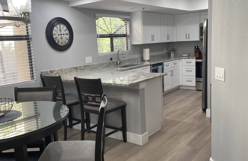 Camelback East Copropriété | Arizona Biltmore Condo - Close to everything + free WiFi!