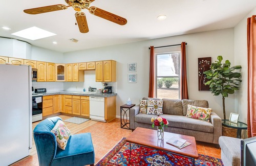 Eleven Mile Corner Appartement | Arizona Desert Vacation Rental w/ Pool Access!