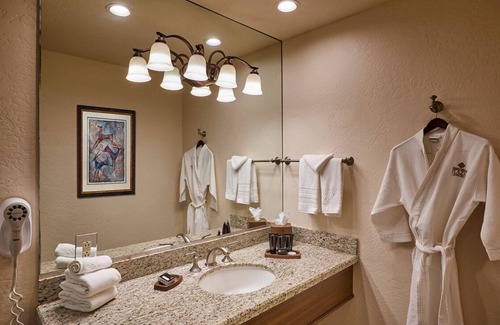 South Scottsdale Station Balnéaire | Arizona Like it should be! 2 Modern Units, Free Parking, Five Onsite Pools!