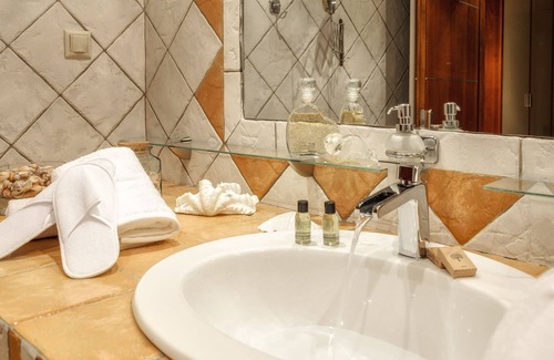 Mouzaki Villa | Ark Luxury Villa avec piscine privée, vue imprenable, 4 chambres
