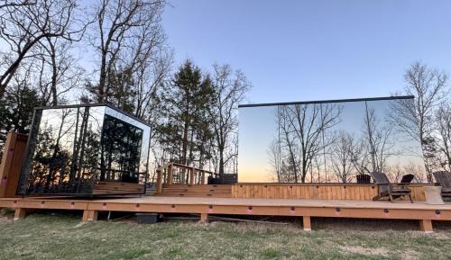 Conway Maison | Arkansas Mirror House