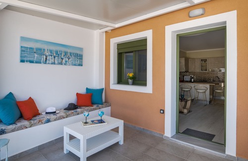 Minia Maison | Arktos Sunset Villa