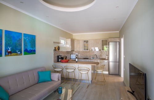 Minia Maison | Arktos Sunset Villa