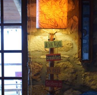 Mesaia Trikala Chalet De Ski | Arli House