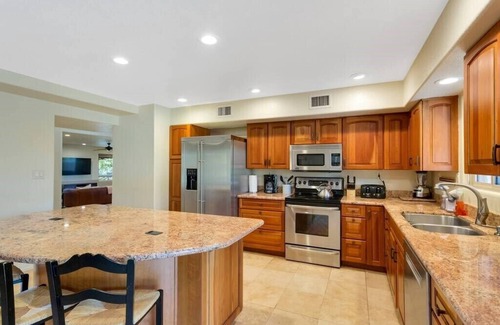 Shadow Hills Maison | Le Winston: 5 chambres, 3 w / salles de bains privées! Très bien situé, vue sur la montagne